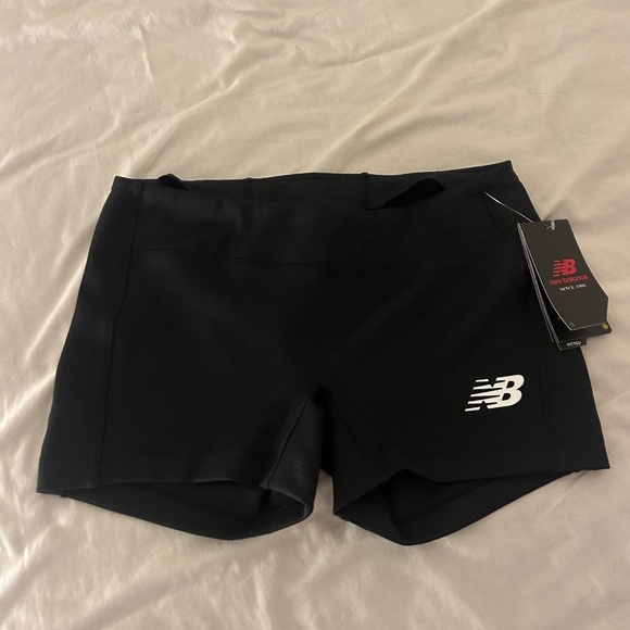 NWT Black New Balance Spandex Shorts Size M - Picture 1 of 2